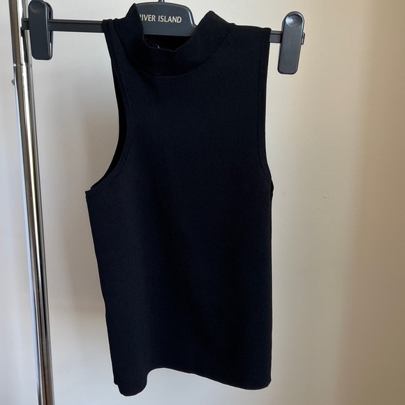 Mango Shoulder cut out Top in Size xs - Picture 3 of 8